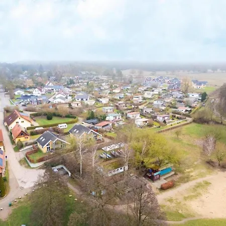 Gemuetlicher Doppelbungalow Mit Terrasse Am Granzower Granzow